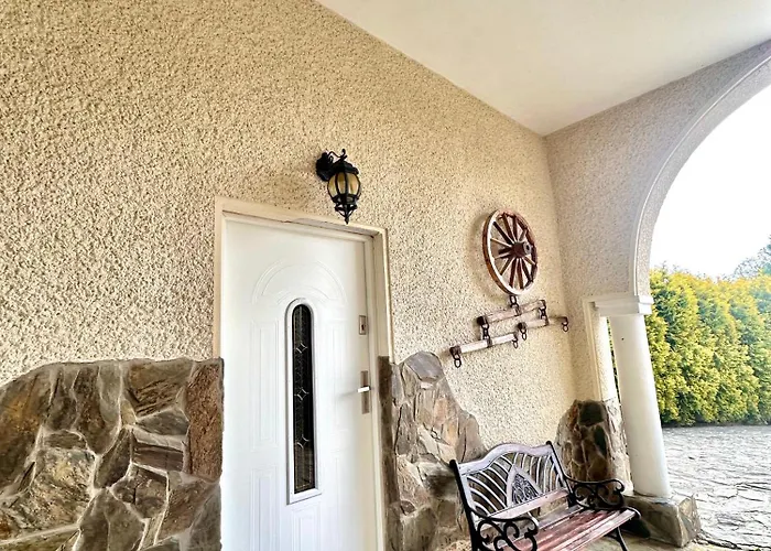 Lodge Owczarzówka *