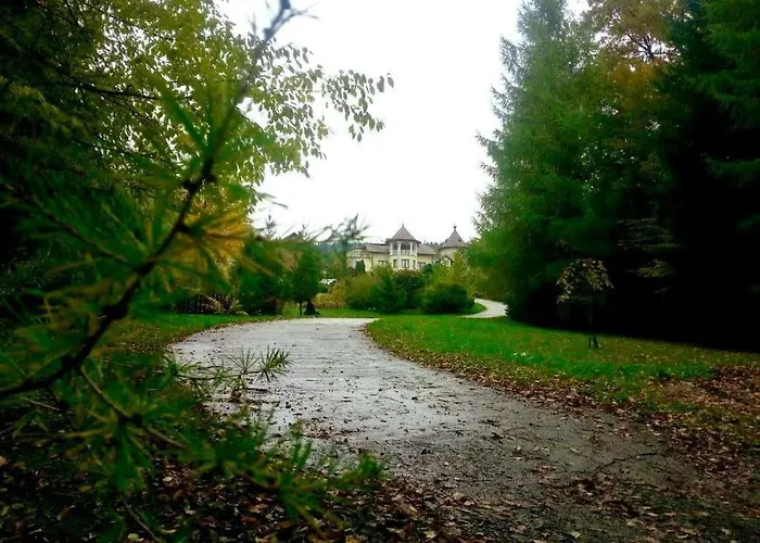 Lodge Owczarzówka *